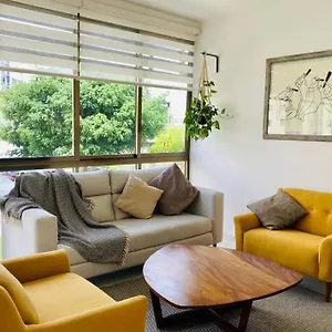 https://apartamento-cleo.quintano-roohotels.com
