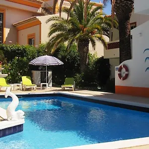 https://palm-villa-estudios.hotelaalgarve.com